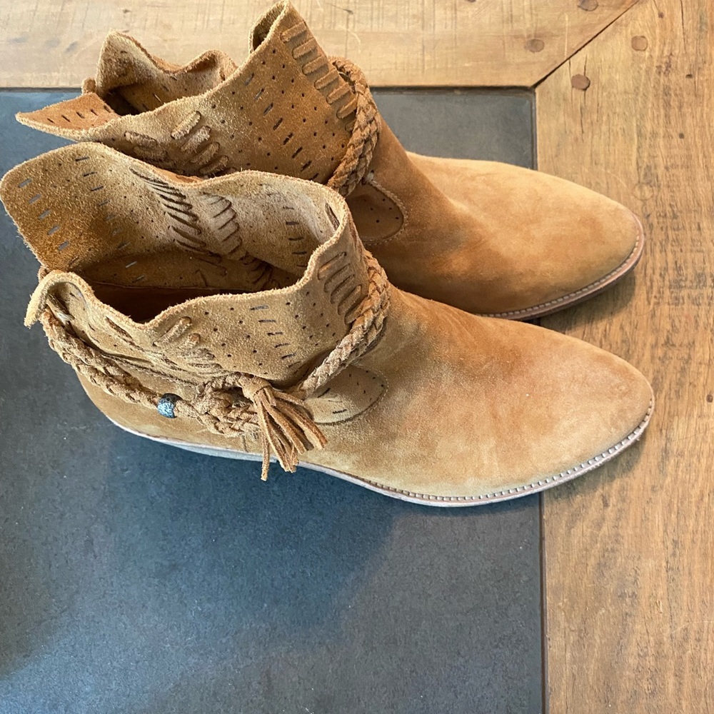 Suede Dolce Vita ankle boot